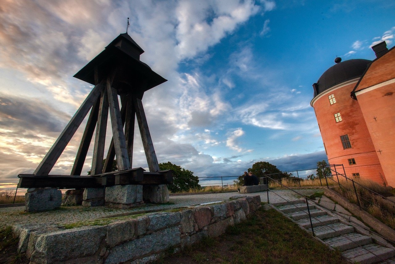   Gunillaklockan, Uppsala, Sweden (ISO 1000, 16 mm,  f /11, 1/250 s)  