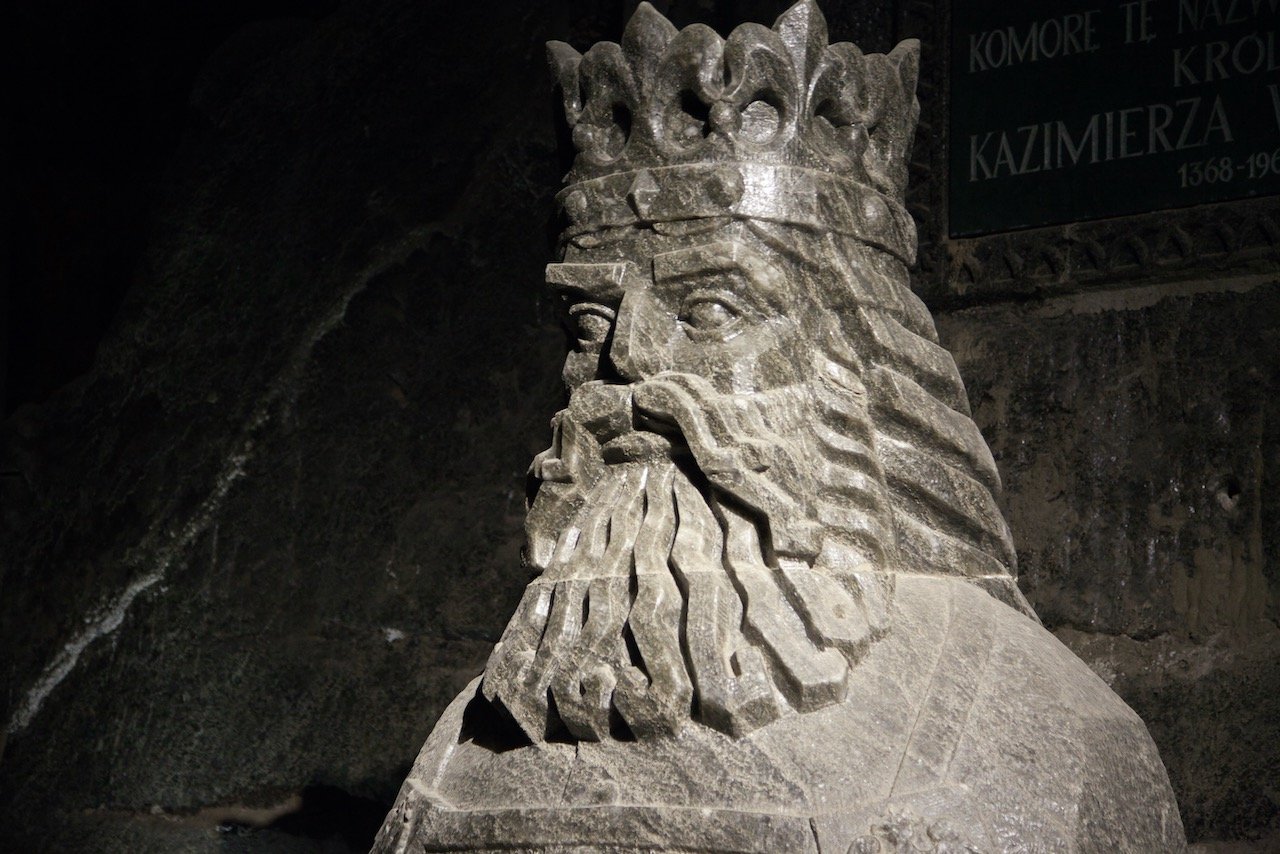   Wieliczka Salt Mine, Kraków, Poland (ISO 2000, 67 mm,  f /4, 1/15 s)  