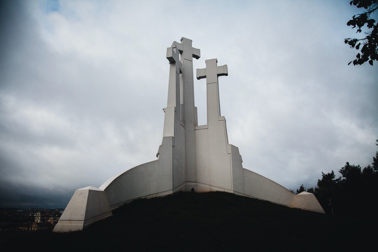   Three Crosses Monument, Vilnius, Lithuania    (ISO 400, 24 mm,  f /4, 1/3200 s)  