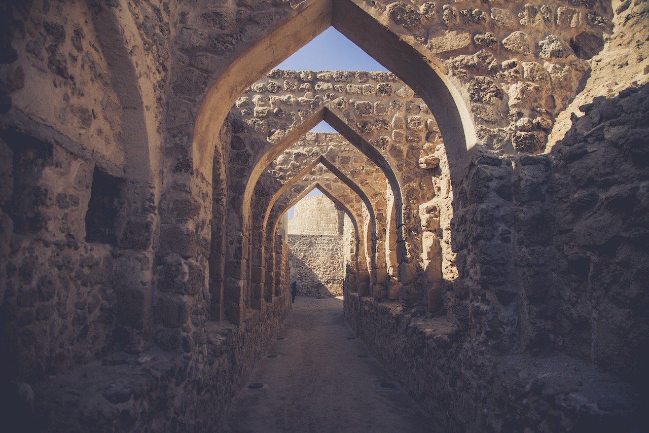   Bahrain Fort (Qal'at al-Bahrain), Bahrain (ISO 100, 24 mm,  f /4, 1/1000 s)  