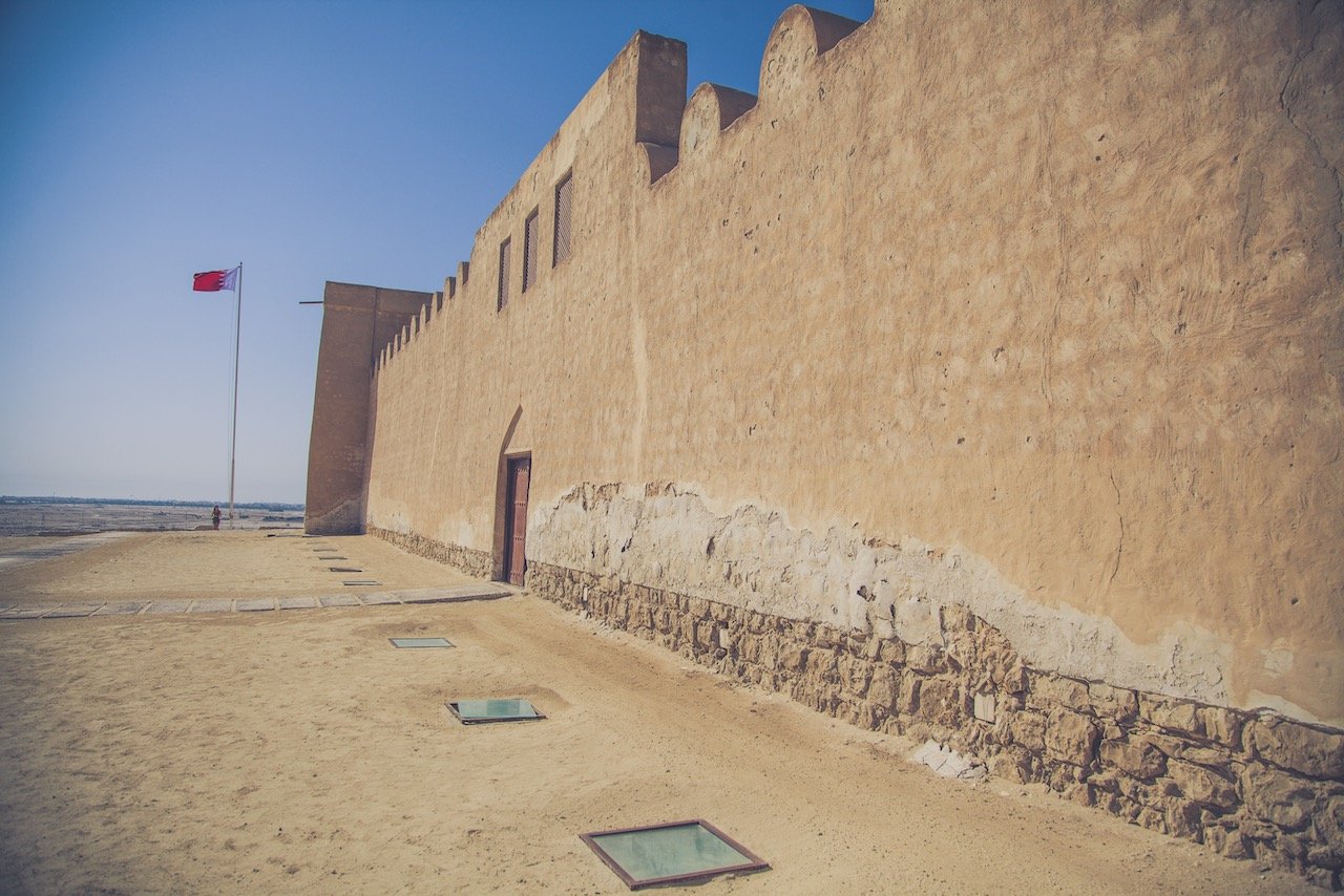   Sheikh Salman bin Ahmed Fort, Bahrain (ISO 100, 24 mm,  f /4, 1/2500 s)  