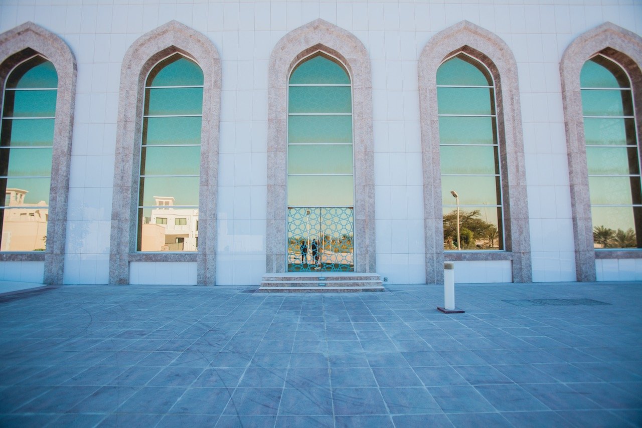   Salman bin Hamad Mosque, Bahrain (ISO 100, 16 mm,  f /4, 1/400 s)  