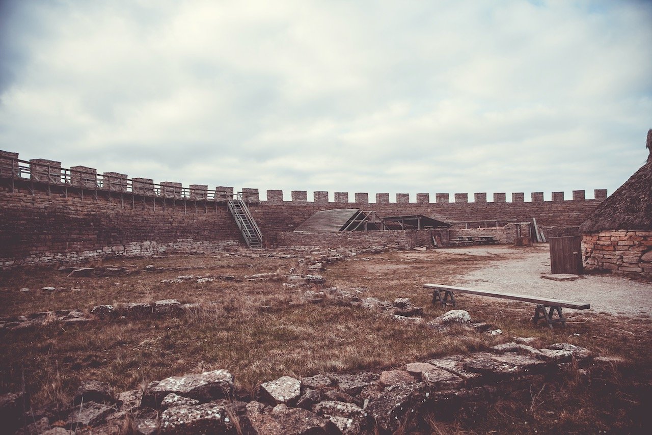   Eketorps Borg, Öland, Sweden (ISO 100, 24 mm,  f /4, 1/250 s)  