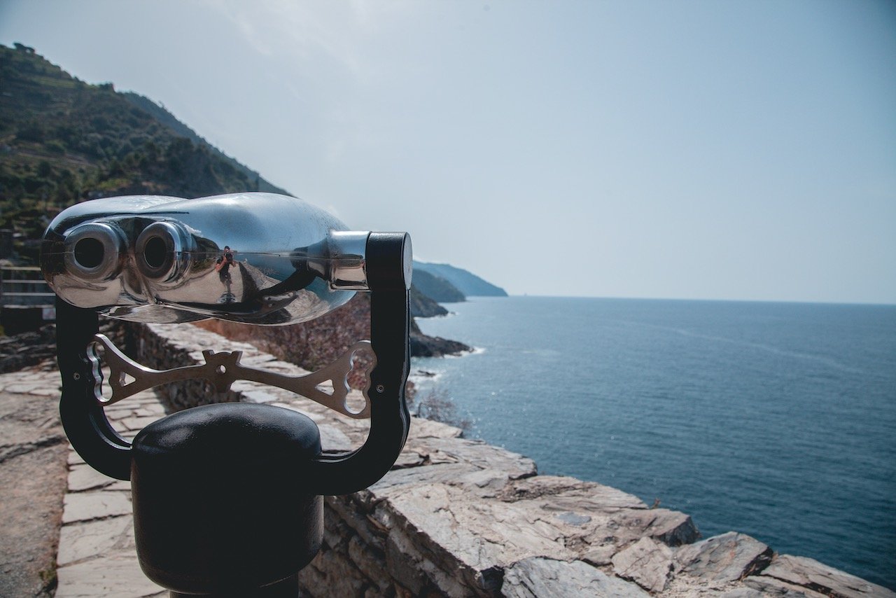   Vernazza, Cinque Terre, Italy (ISO 200, 24 mm,  f /8, 1/1000 s)  