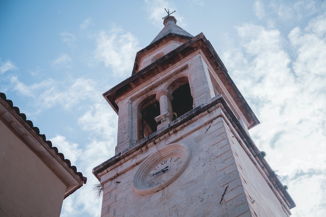   Church of St. John, Budva, Montenegro (ISO 100, 65 mm,  f /4, 1/640 s)  