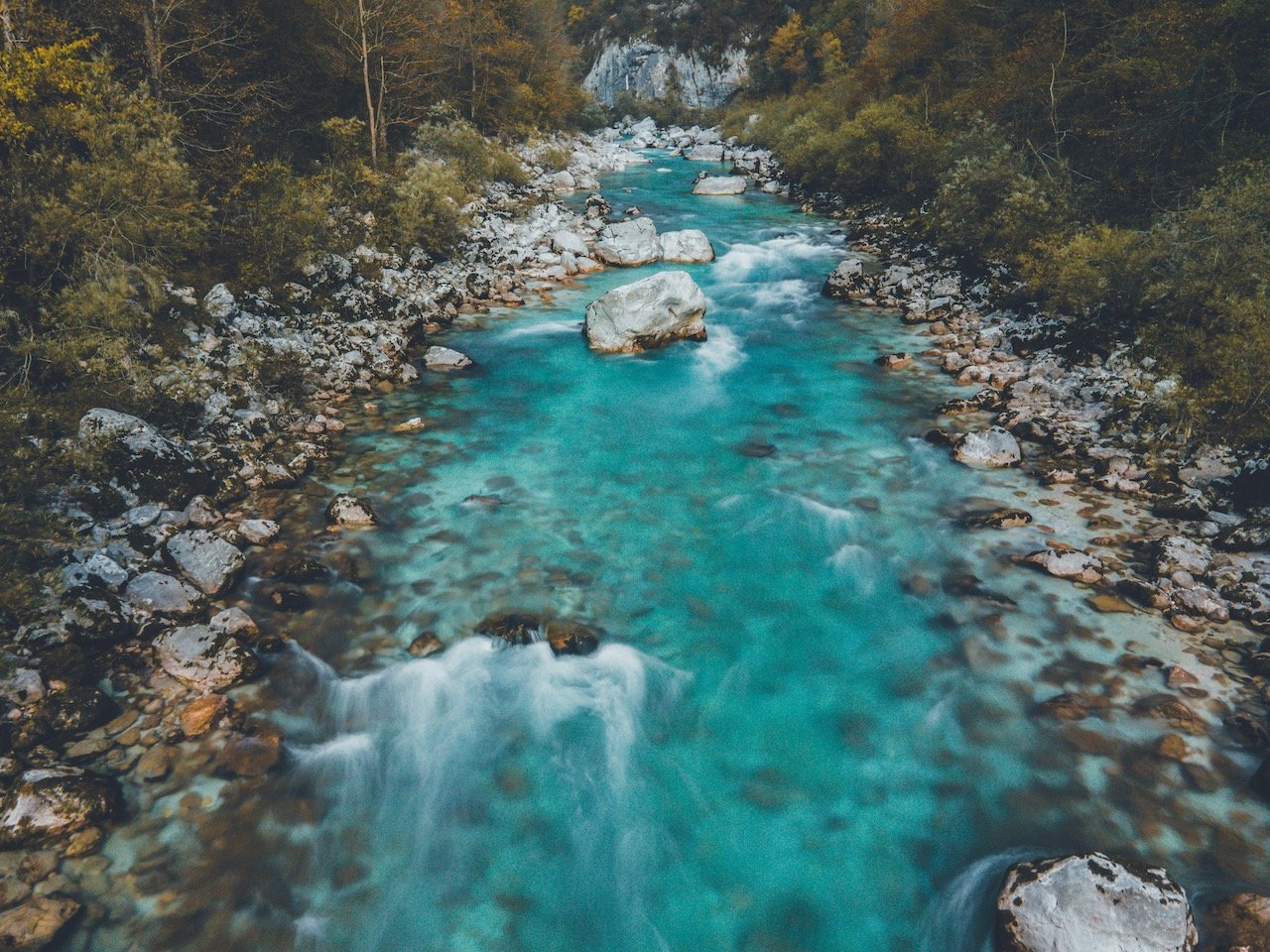   Soča River, Slovenia (ISO 200, 4.5 mm,  f /2.8, 1.0 s)  