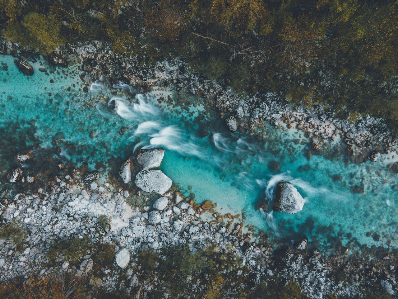   Soča River, Slovenia (ISO 200, 4.5 mm,  f /2.8, 1.0 s)  