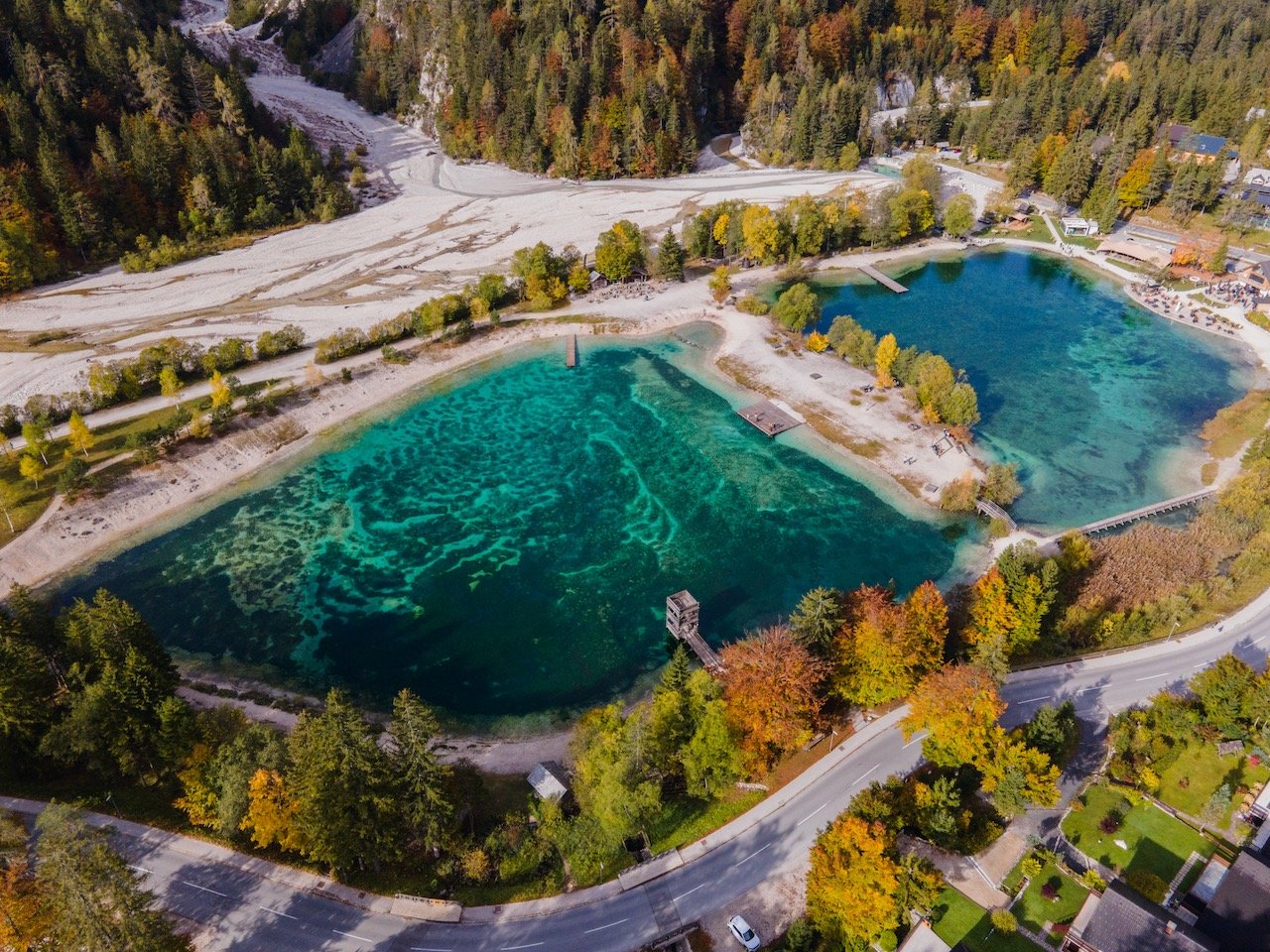   Jezero Jasna, Slovenia (ISO 200, 4.5 mm,  f /2.8, 1/50 s)  