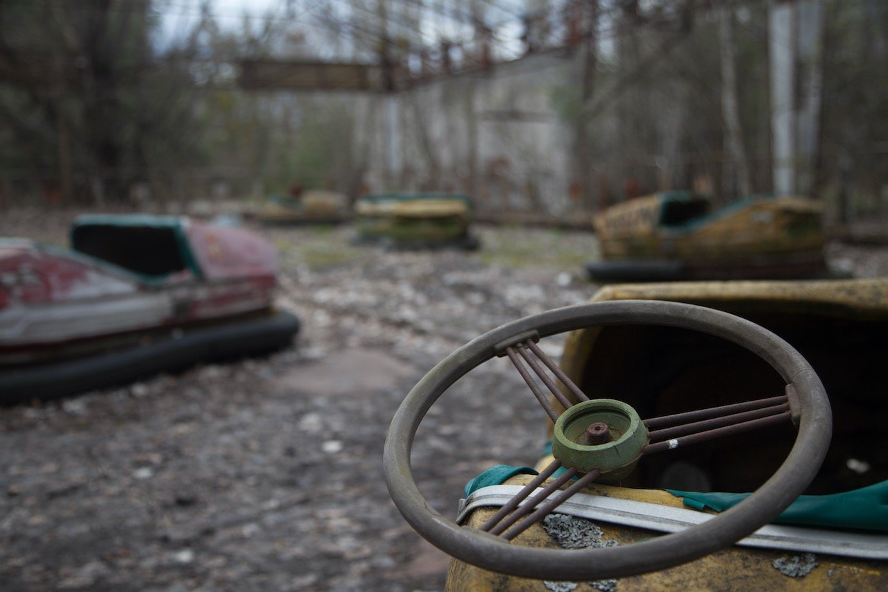   Pripyat, Ukraine (ISO 100, 45 mm,  f /4, 1/400 s)  