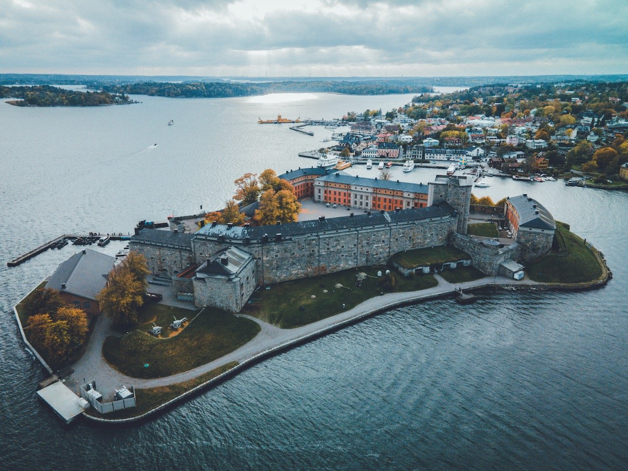   Vaxholm Fortress, Sweden (ISO 400, 4.5 mm,  f /2.8, 1/30 s)  