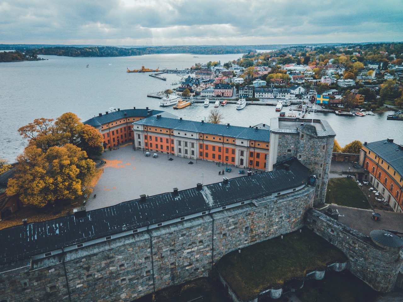   Vaxholm Fortress, Sweden (ISO 400, 4.5 mm,  f /2.8, 1/30 s)  