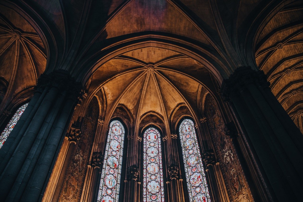   Notre-Dame-de-la-Treille Cathedral, Lille, France (ISO 800, 24 mm,  f /4.0, 1/15 s)  