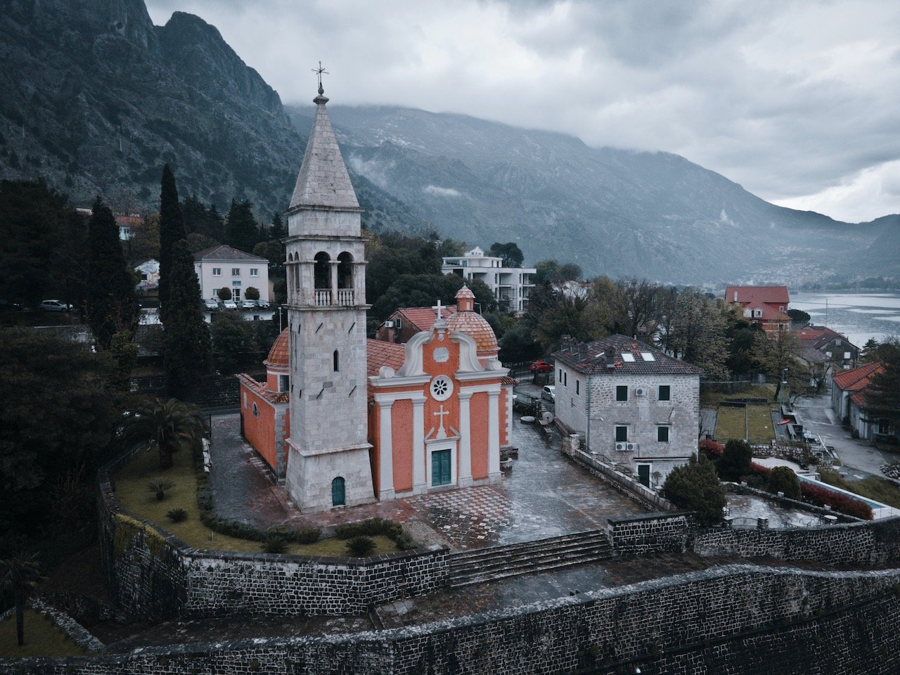   St. Matthias Church, Kotor, Montenegro (ISO 200, 4.5 mm,  f /2.8, 1/200 s)  