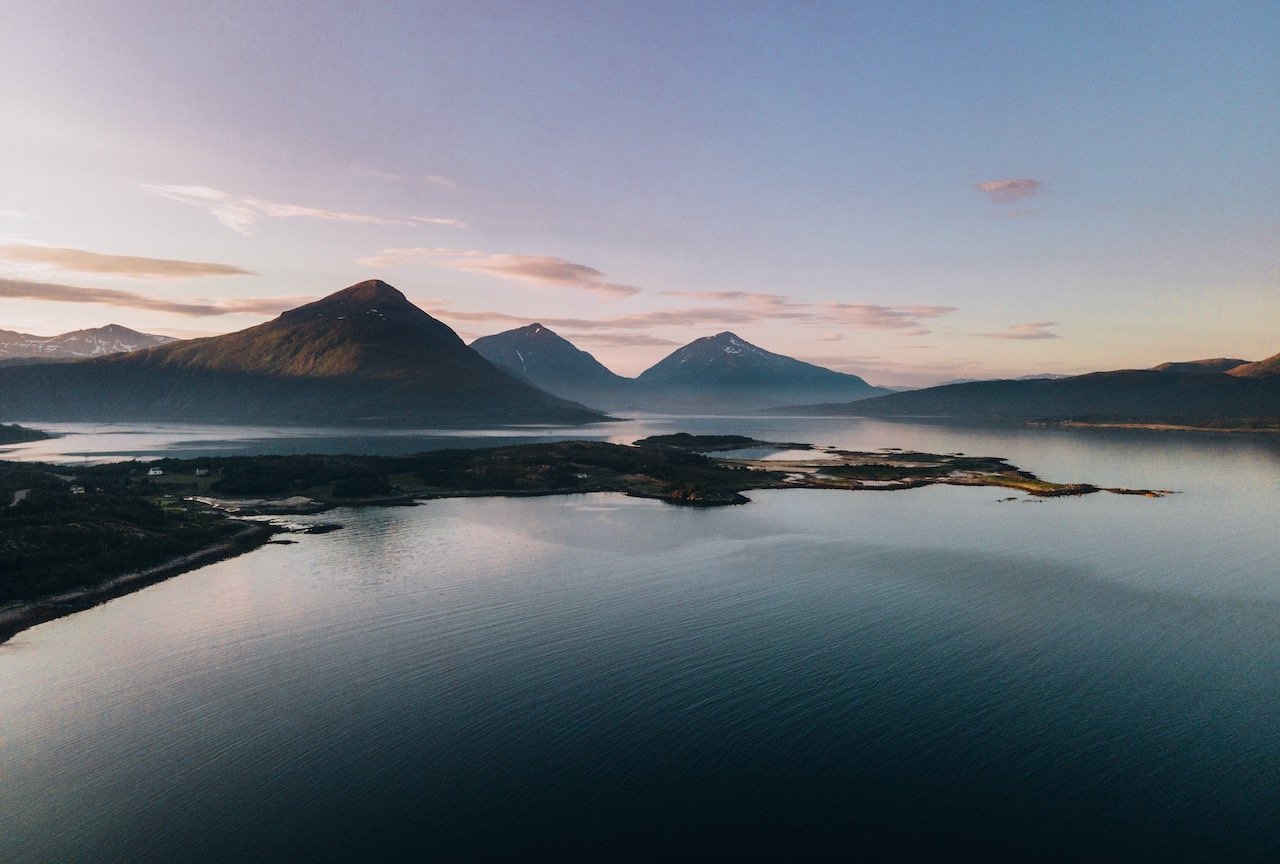   Nordland County, Norway (ISO 400, 4.5 mm,  f /2.8, 1/50 s)  