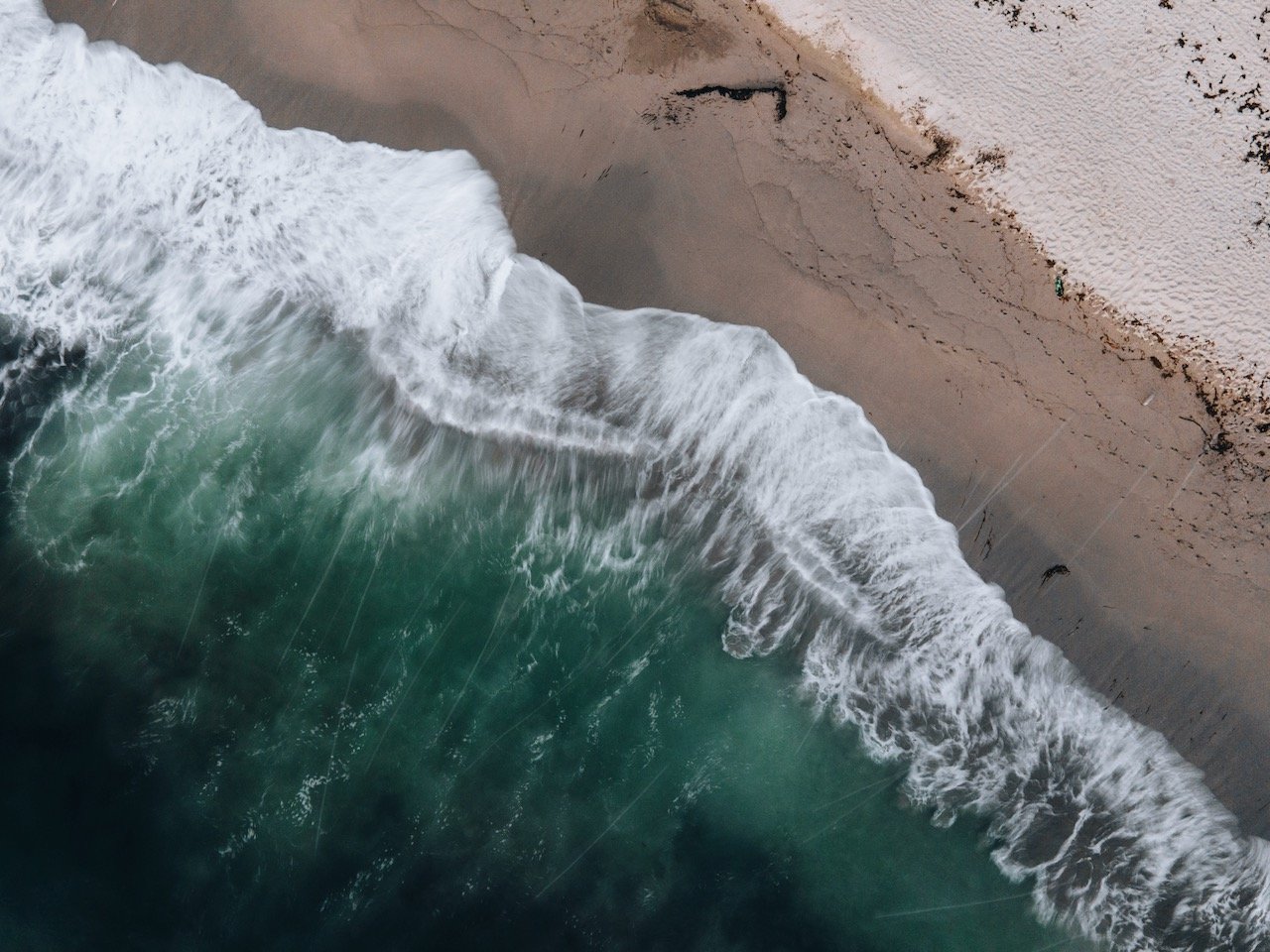   Unstad Beach, Lofoten, Norway (ISO 200, 4.5 mm,  f /2.8, 1 s)  