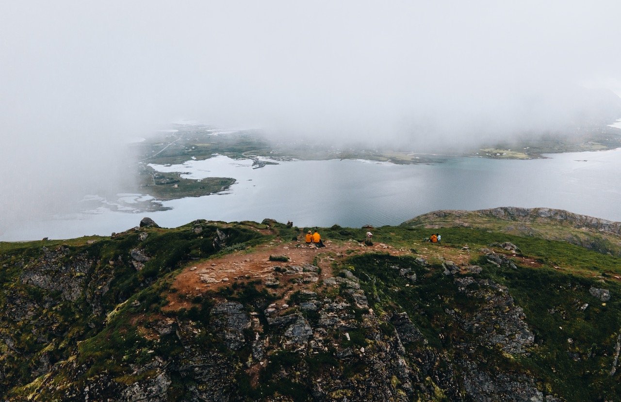   Offersøykammen, Lofoten, Norway (ISO 400, 4.5 mm,  f /2.8, 1/50 s)  