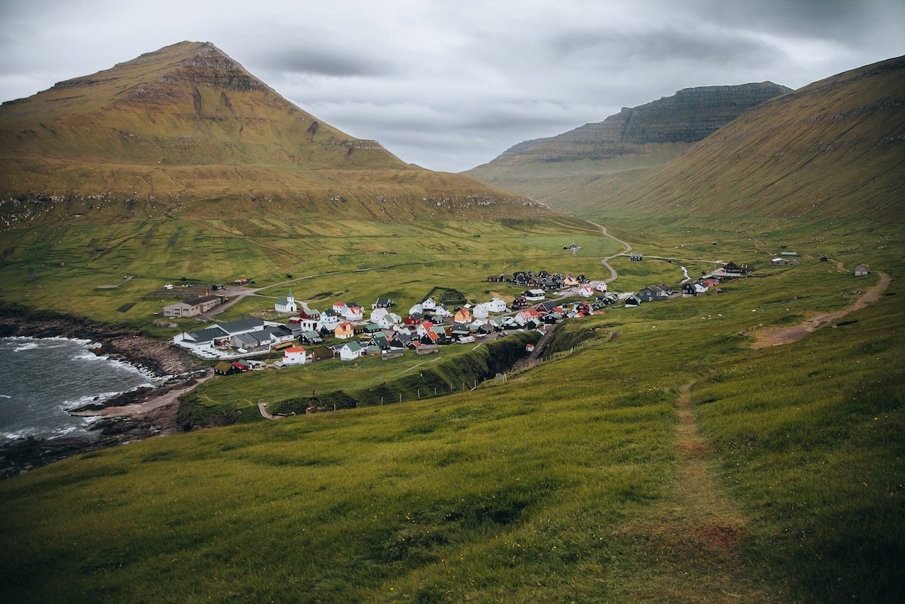  Gjógv, Eysturoy, Faroe Islands (ISO 400, 24 mm,  f /4.5, 1/250 s)  
