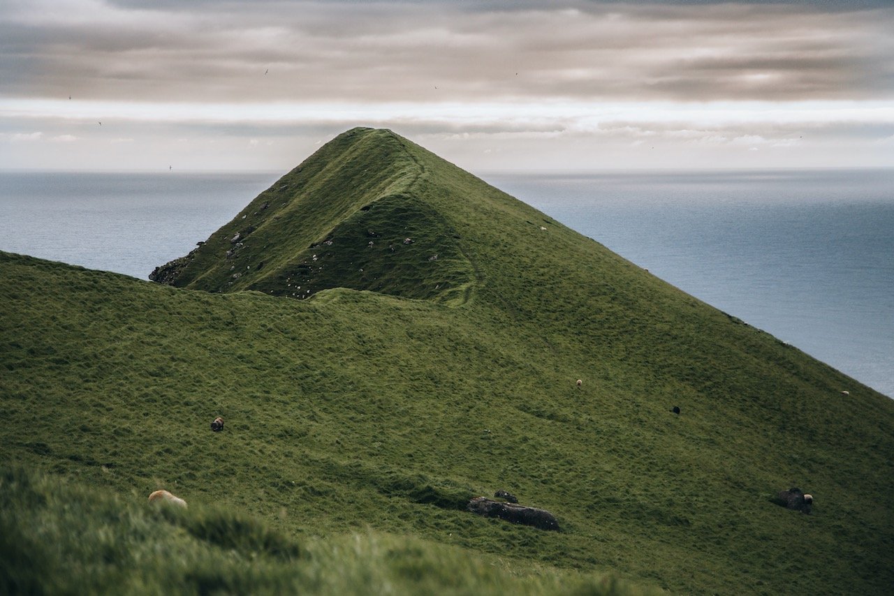   Trollanes, Kalsoy, Faroe Islands (ISO 400, 84 mm,  f /4.5, 1/2000 s)  