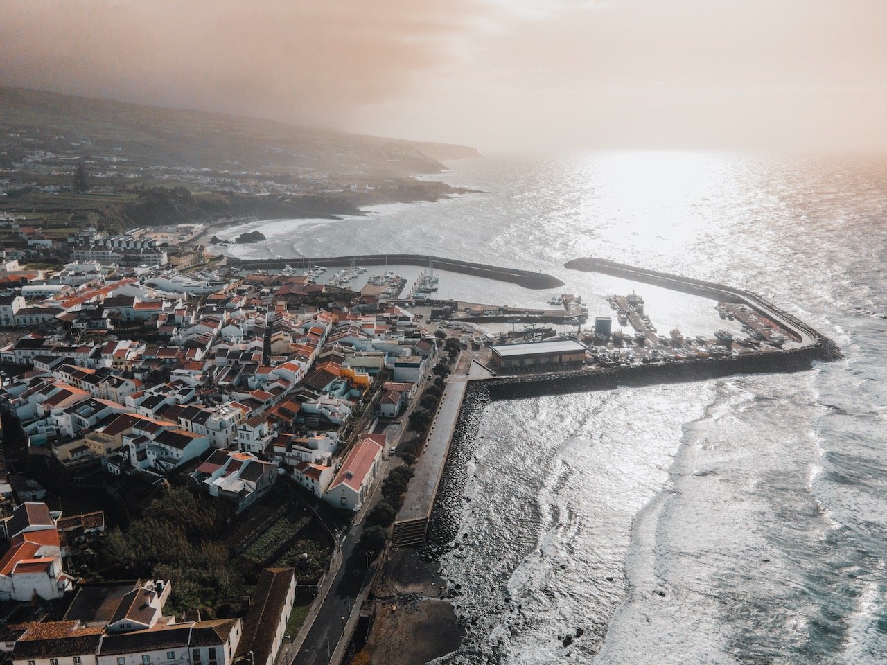   Vila Franca do Campo, São Miguel, the Azores (ISO 100, 4.5 mm,  f /2.8, 1/120 s)  