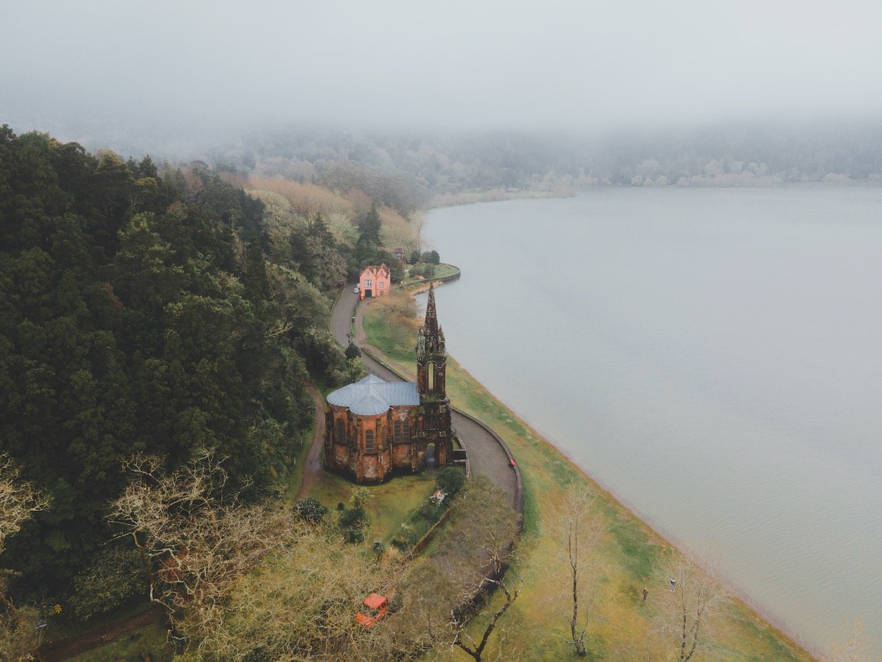   Capela de Nossa Senhora das Vitórias, São Miguel, the Azores (ISO 100, 4.5 mm,  f /2.8, 1/100 s)  