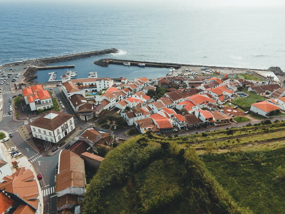   Povoação, São Miguel, the Azores (ISO 100, 4.5 mm,  f /2.8, 1/50 s)  