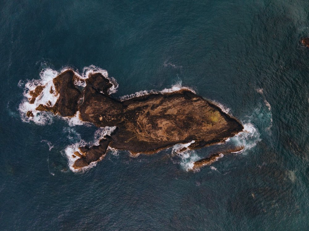   Ilheu Vermelho, Madeira, the Azores (ISO 200, 4.5 mm,  f /2.8, 1/40 s)  