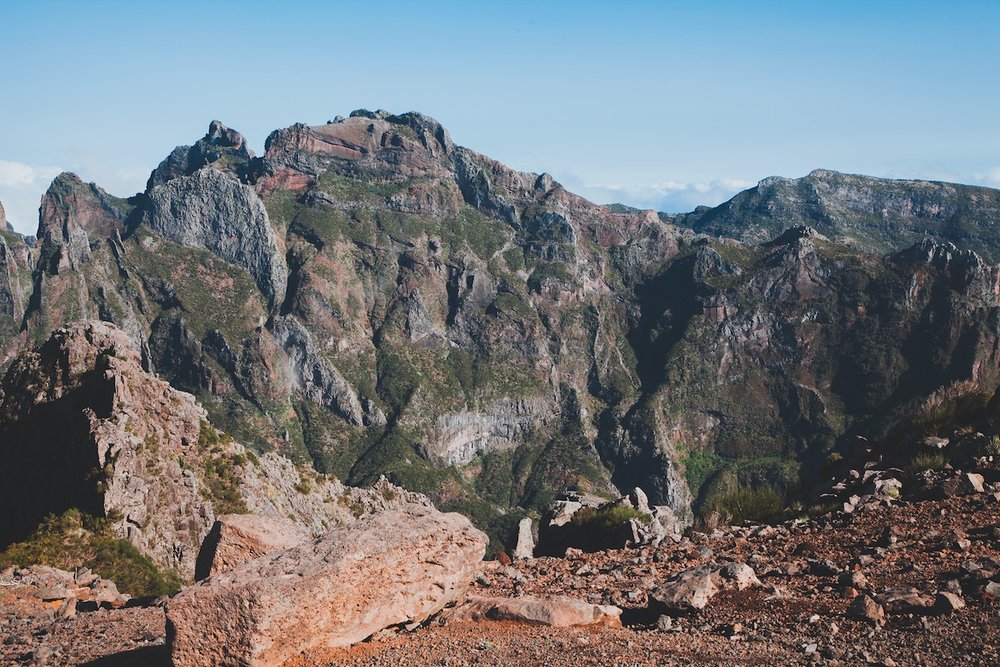   Pico do Arieiro, Madeira, the Azores (ISO 100, 50 mm,  f /10, 1/100 s)  