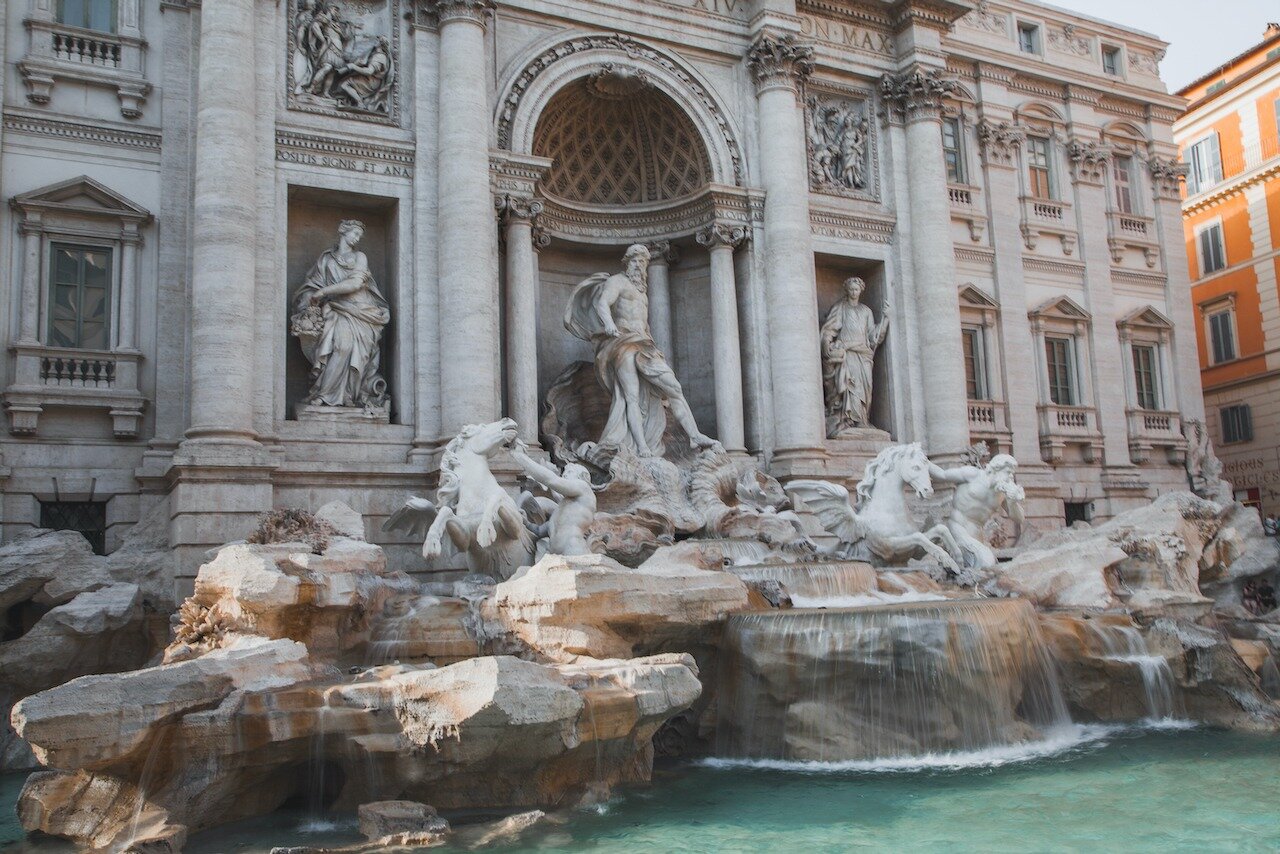 📍 Rome, Italy

You know what they say...you toss a coin behind your back into this particular fountain in Rome, means that you will return some day. I suppose this is true for me as well, as my first time here was in the Summer of 2009, and I came b