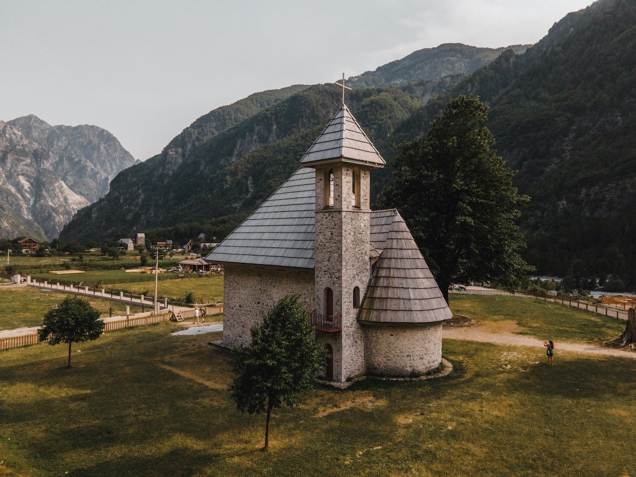 📍 Theth, Albania

This is a simple church in Theth, Albania. After driving from Shkoder, and seeing the Blue Hole for the day, we took a trip to this part of the city and just relaxed as the golden hour sun proceeded to descent upon us. It was a sup