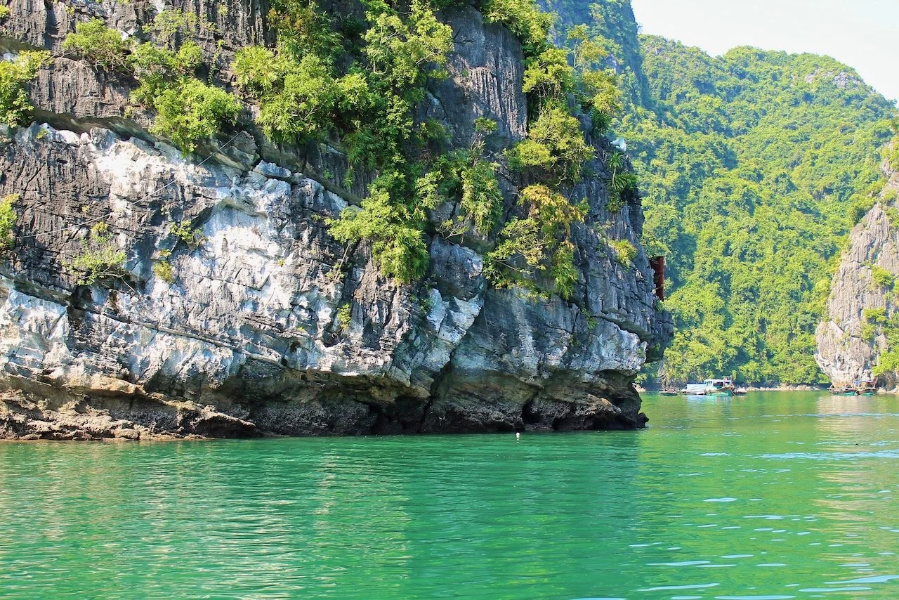 A Guide to Vietnam: Ha Long Bay