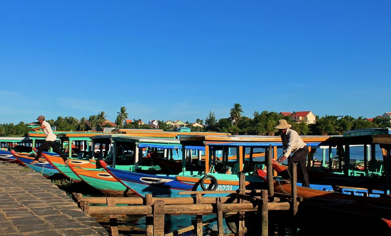 Hoi An, Vietnam (ISO 100, 24 mm, f /5.6, 1/1000 s)
