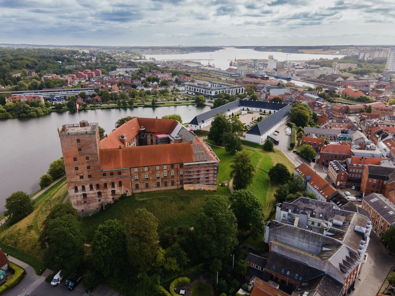   Koldinghus Castle, Denmark (ISO 200, 4.5 mm,  f /2.8, 1/50 s)  