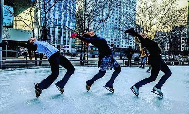 Joy Skate rehearsing for this Saturdays 'Holiday On Ice'!!
⛸️⛸️ See u at 2pm! ⛸️⛸️
