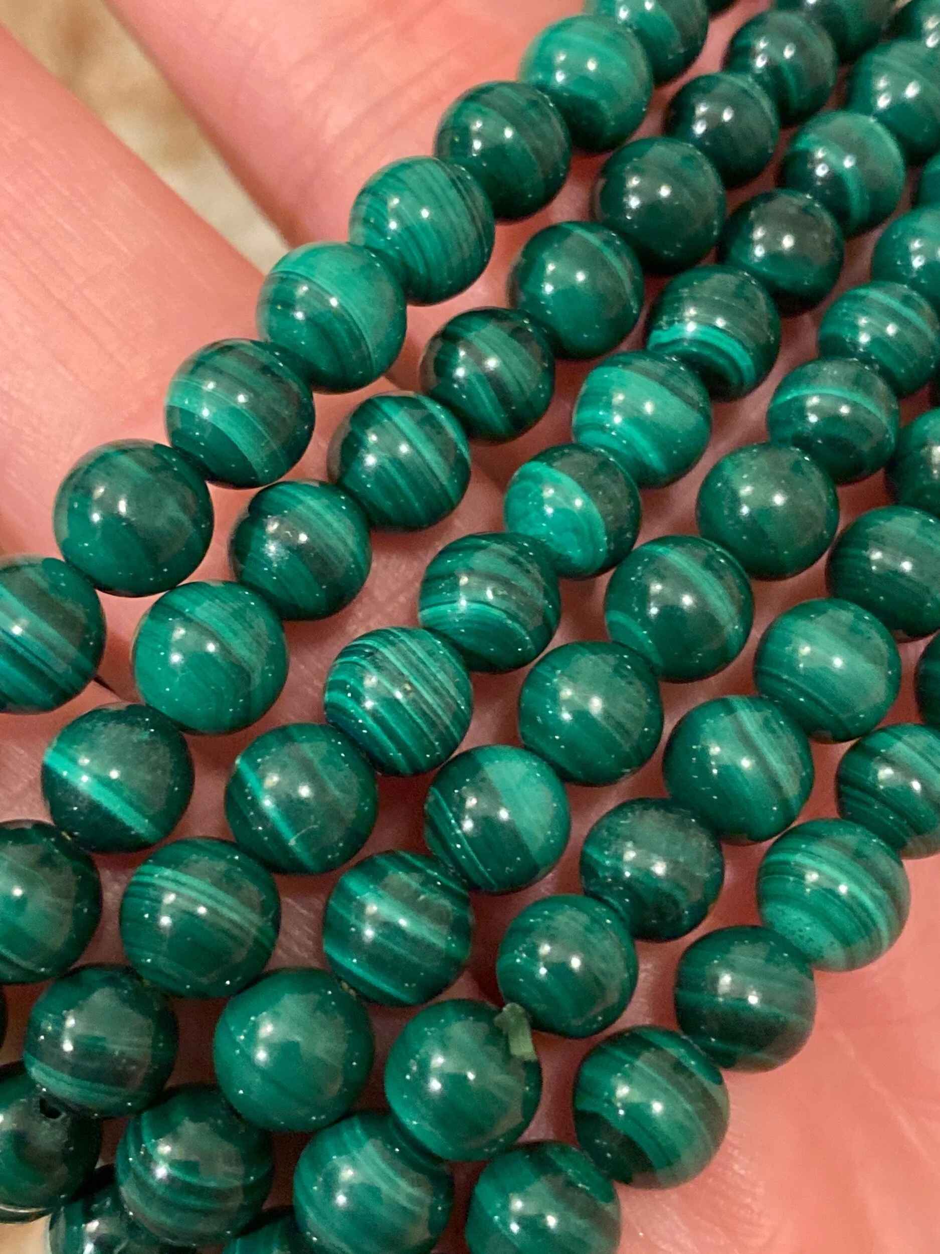 842AEB36-BFB5-4D4B-9561-7E1F27CCE011