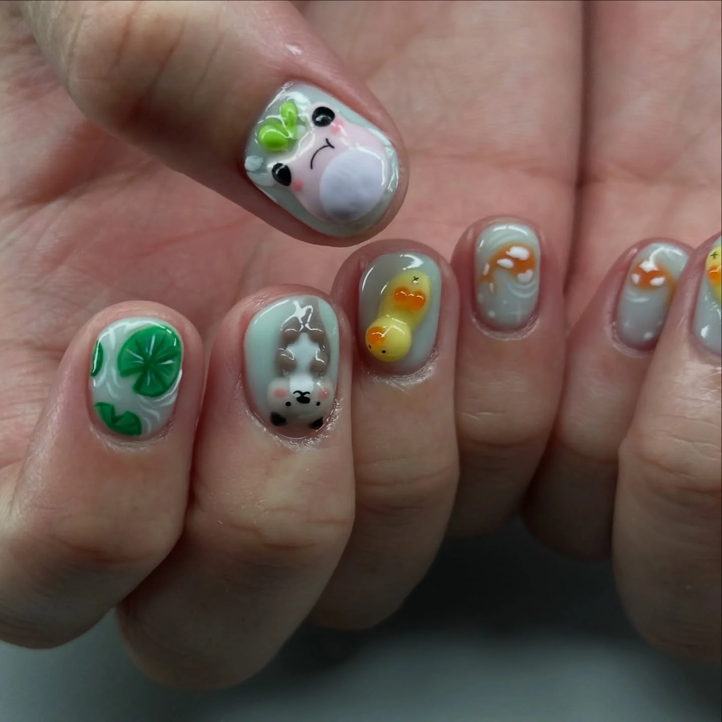 🦦🐥🐸🐠
#수달네일 #개구리네일 #금붕어네일 #병아리네일 #연잎네일 #OtterNails #FrogNails #GoldfishNails #DucklingNails #AnimalNailArt #CuteNails #KawaiiNails #CartoonNails #3DNailArt #FairfaxNails #VirginiaNails #NailSalonVirginia #usnailsalon