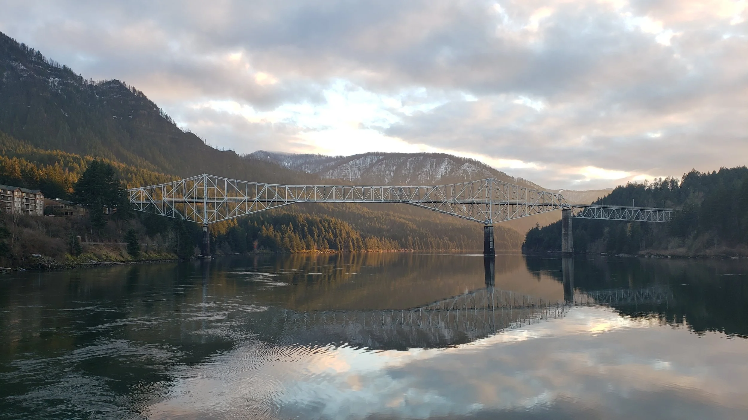 Bridge of the Gods.jpg