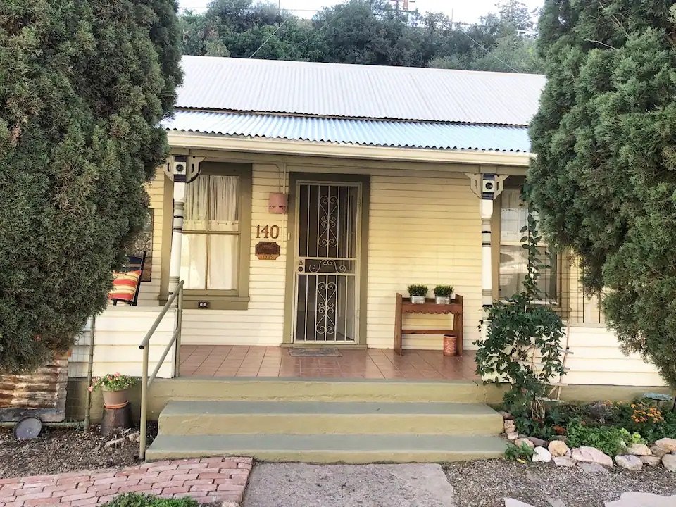 2 Beds - Old Bisbee Historic Charmer