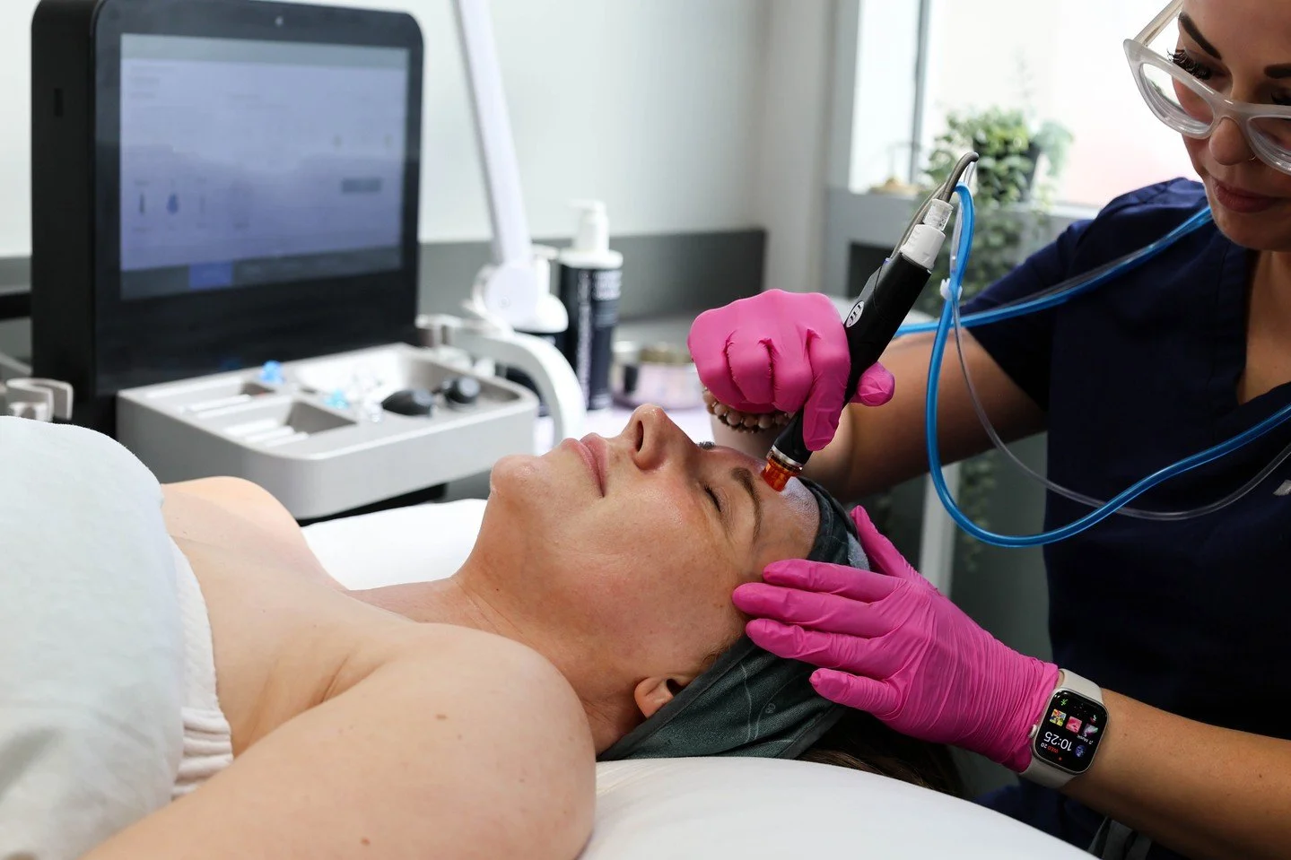 Looking for an all-in-one facial treatment? The HydraFacial from CMC+ is your girl. 💧✨⁠
⁠
This treatment deep-cleans, exfoliates, and hydrates all in one go. Leaving your skin instantly smoother, brighter, and glowing. It&rsquo;s perfect for every s