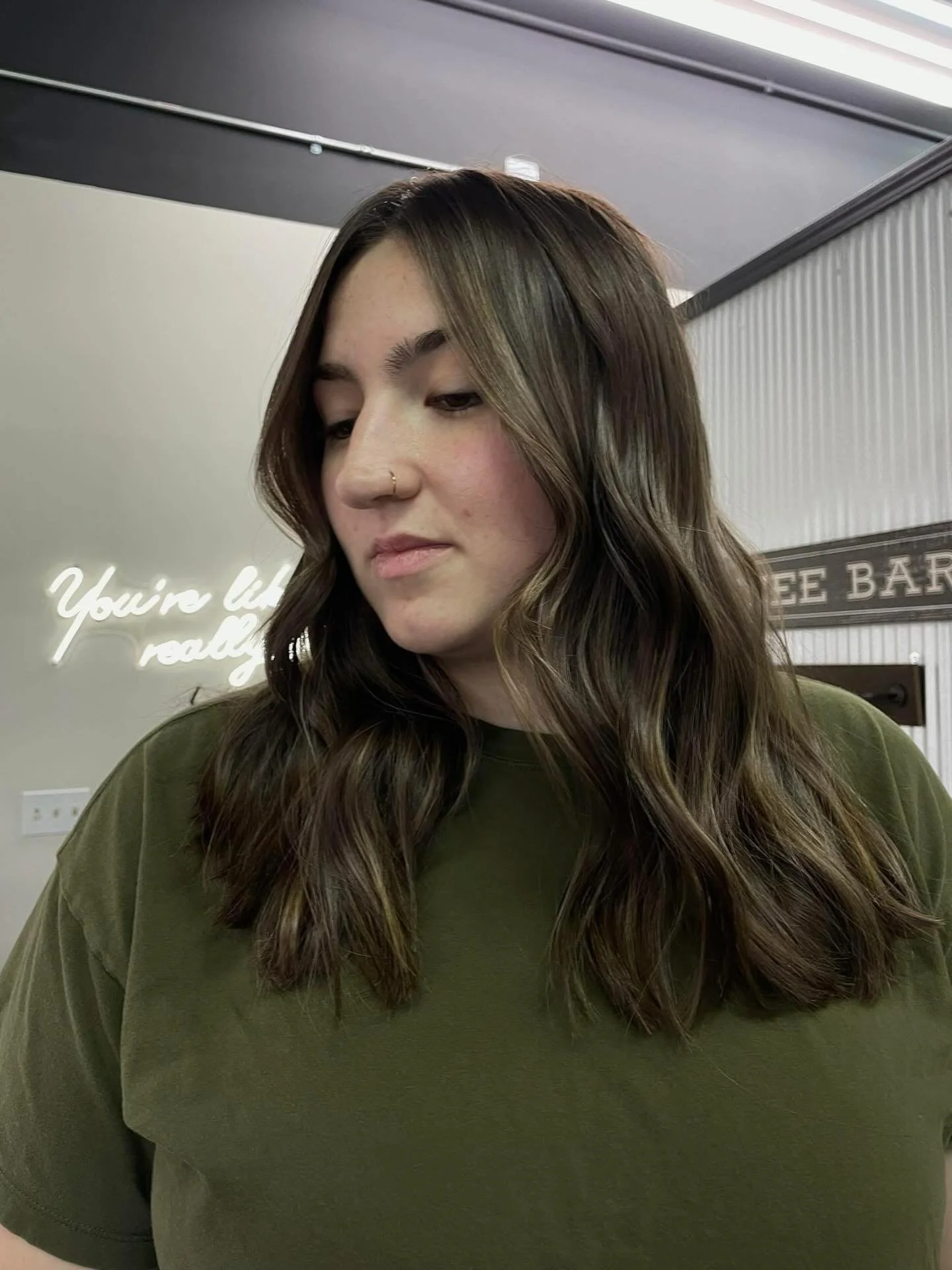 Caramel brunette 😍 
#redken #redkenshadeseq #redkenphbonder #modernsalon #americansalon #brunette #depth #caramelbrunette #michiganhairstylist #downtownsturgismichigan #michiganhairstylist #jmksalon

[Stylist/Emily]