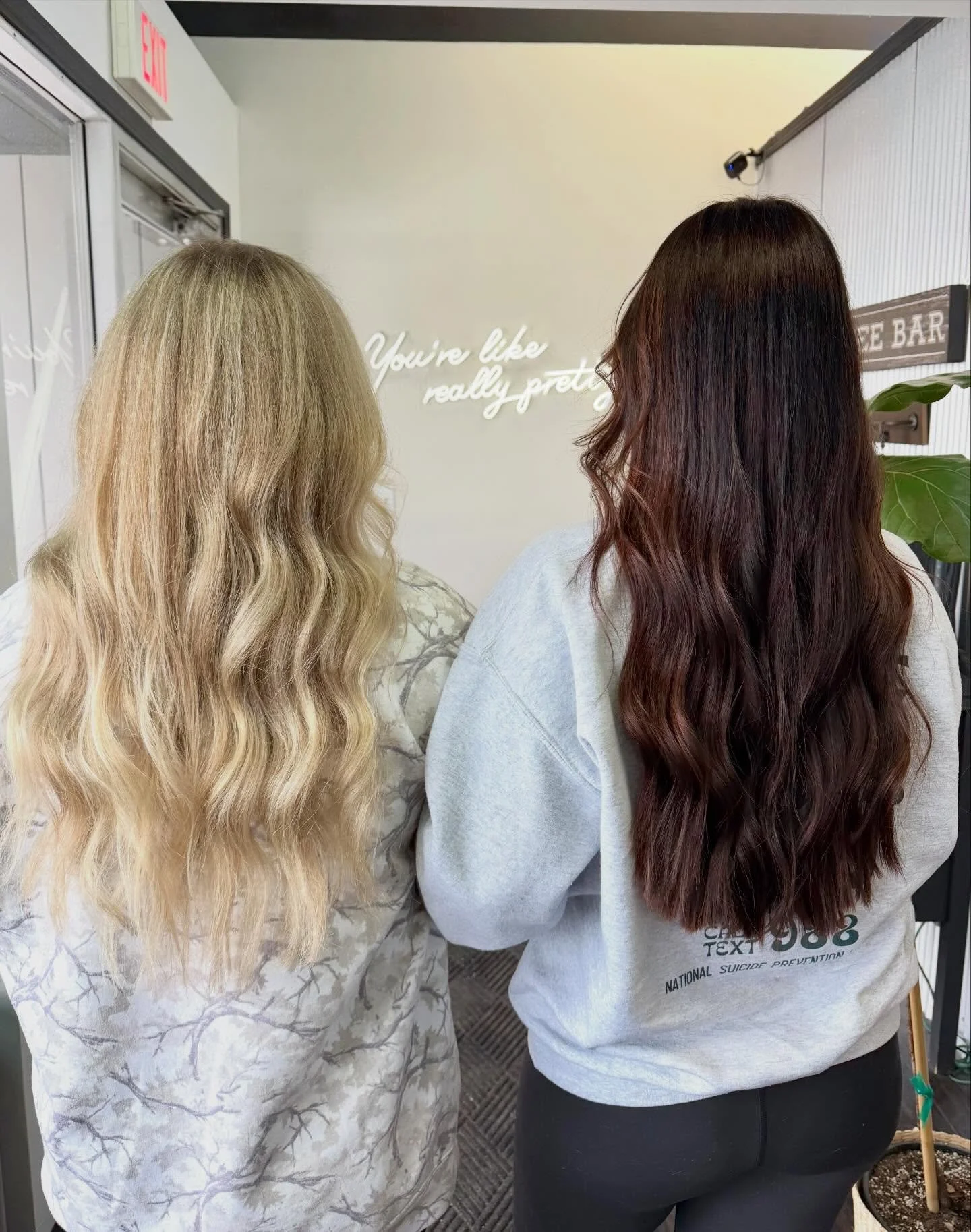 just a couple besties that travel a few hours to get their hair done together🥹😍
.
.
#redken #behindthechair #modernsalon #downtownsturgismichigan #jmksalon 

[Stylist/Angie]