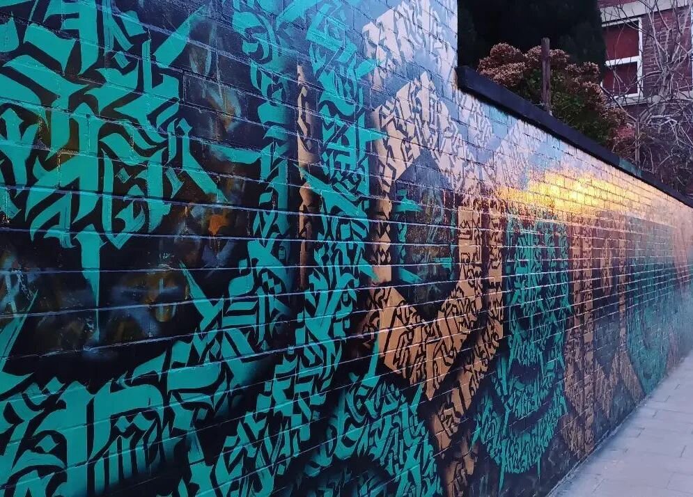 Here is a little throwback to the wall i painted at the @rutlandarms for the creative industries quarter festival.

Im currently looking for some more mural work. So if you have a wall that you would like updated with some epicness, then I'm more tha