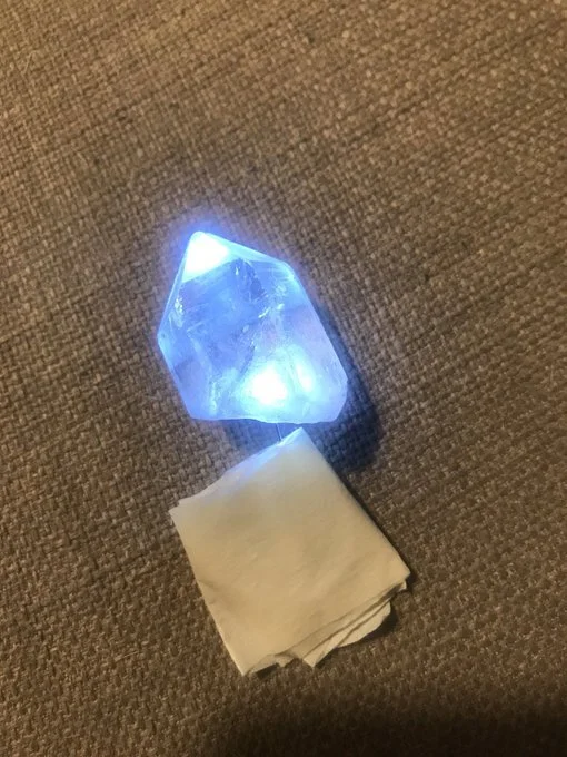 crystal1.jpg