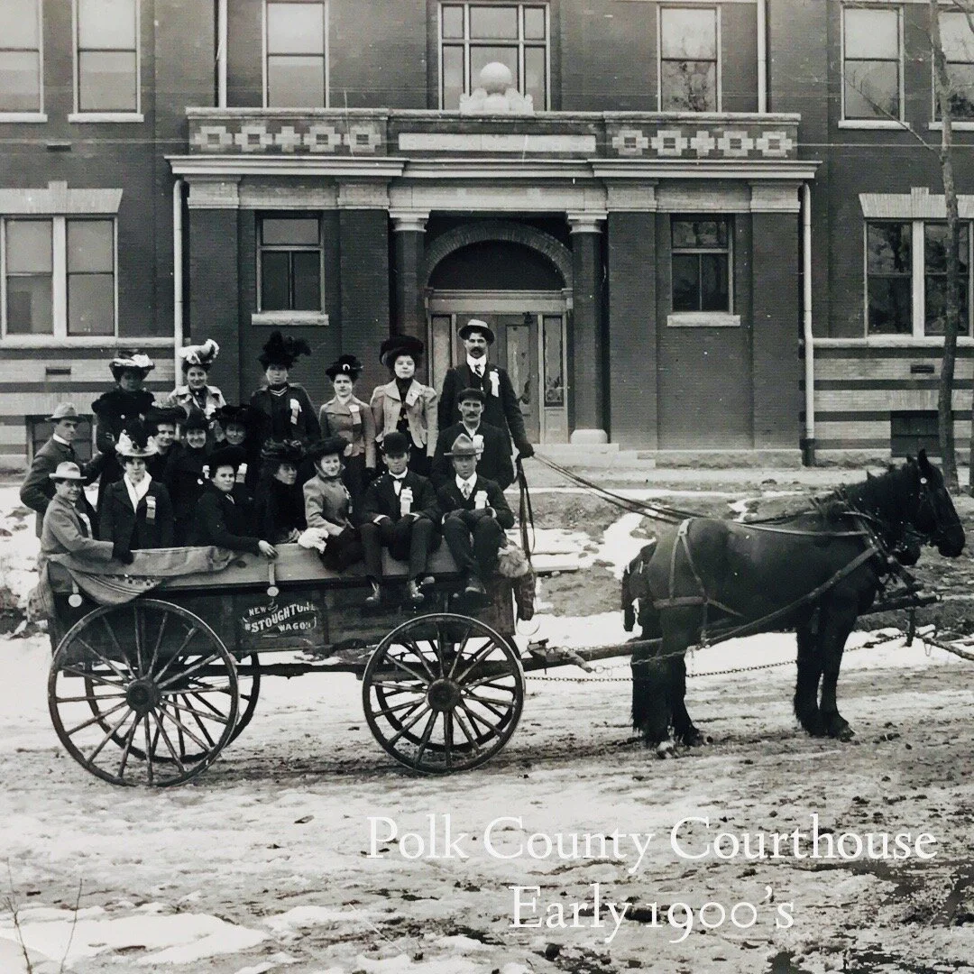 courthouse1900.JPG