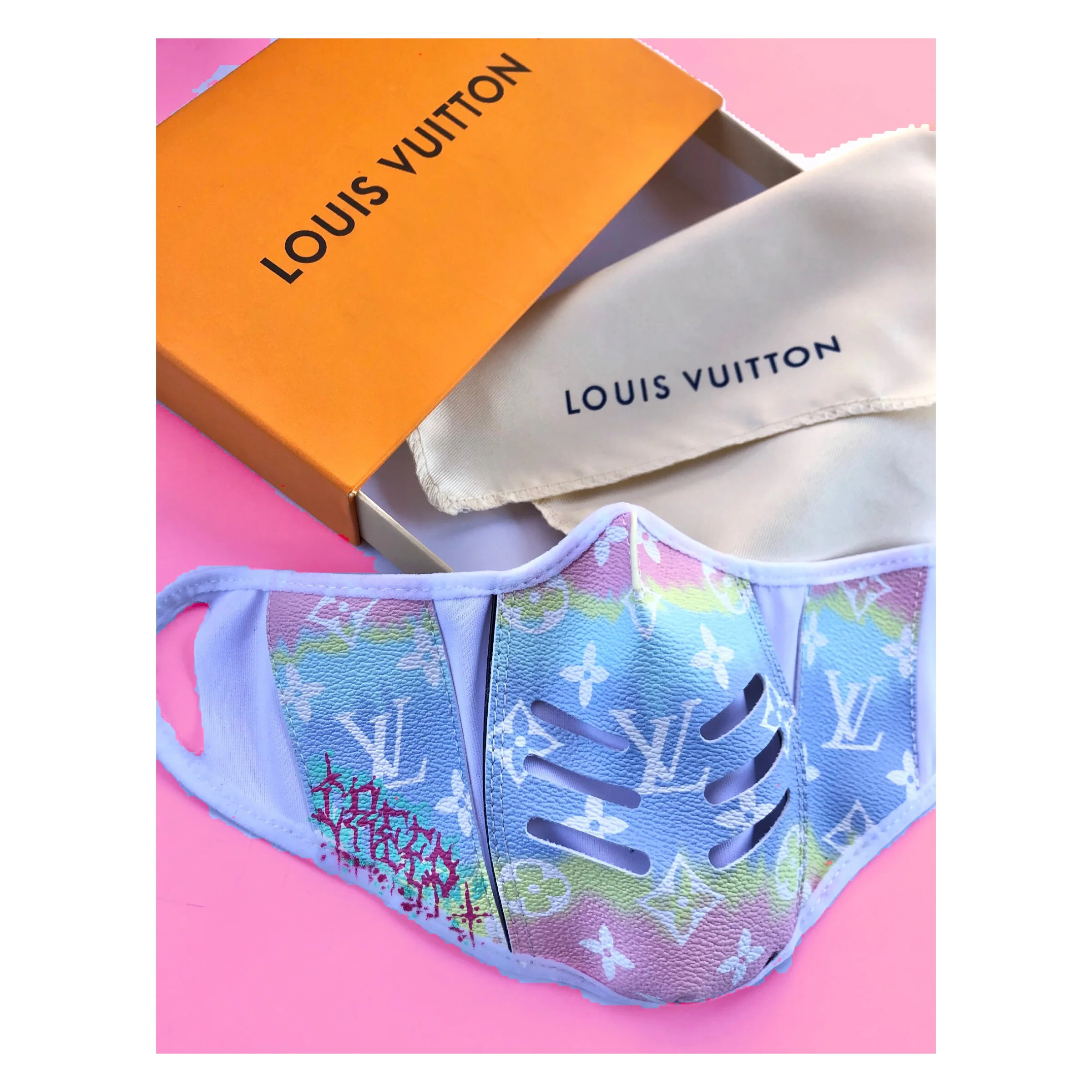 ~•ℭ𝔯𝔢𝔢𝔭𝔰 LV ℜ𝔞𝔦𝔫𝔟𝔬𝔴 𝔐𝔬𝔫𝔬𝔤𝔯𝔞𝔪 𝔏𝔢𝔞𝔱𝔥𝔢𝔯 𝔉𝔞𝔠𝔢 𝔐𝔞𝔰𝔎•~