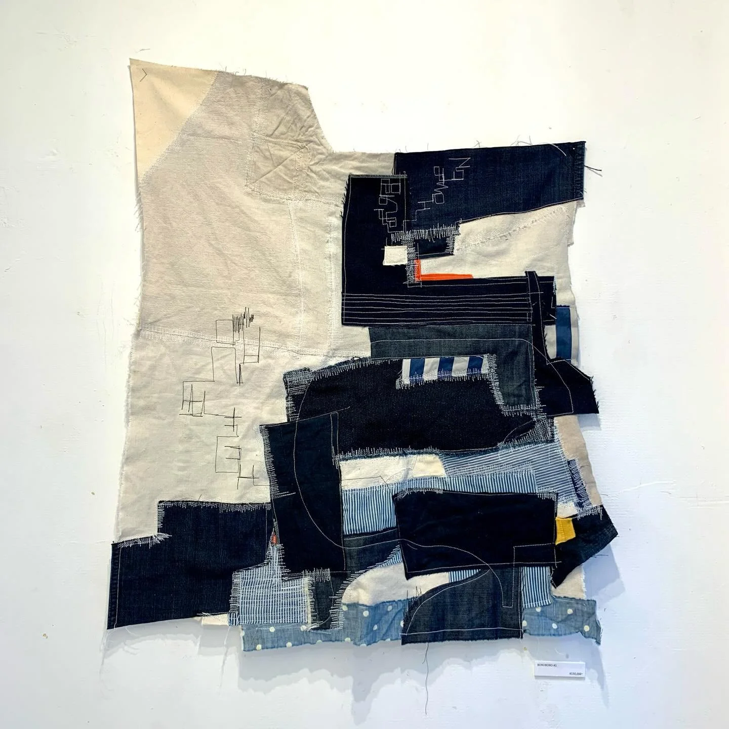 こんにちは、並樹画廊の藤井です🦭
本日も個展を開催しております。

Ryo Takabayashi -BOROBORO-
2026.3.11(Wed)〜3.16(Mon)
11:00〜18:00(最終日は16:00まで)
並樹画廊
東京都中央区京橋2-7-12 2階

構想期間を経てようやく実現できた作品たち
抽象的な画面、布素材が持つあたかみなど様々な魅力を感じられる作品となっております。

ぜひ一度ご覧下さいませ。

#art #exhibition
#個展 #京橋
#並樹画廊