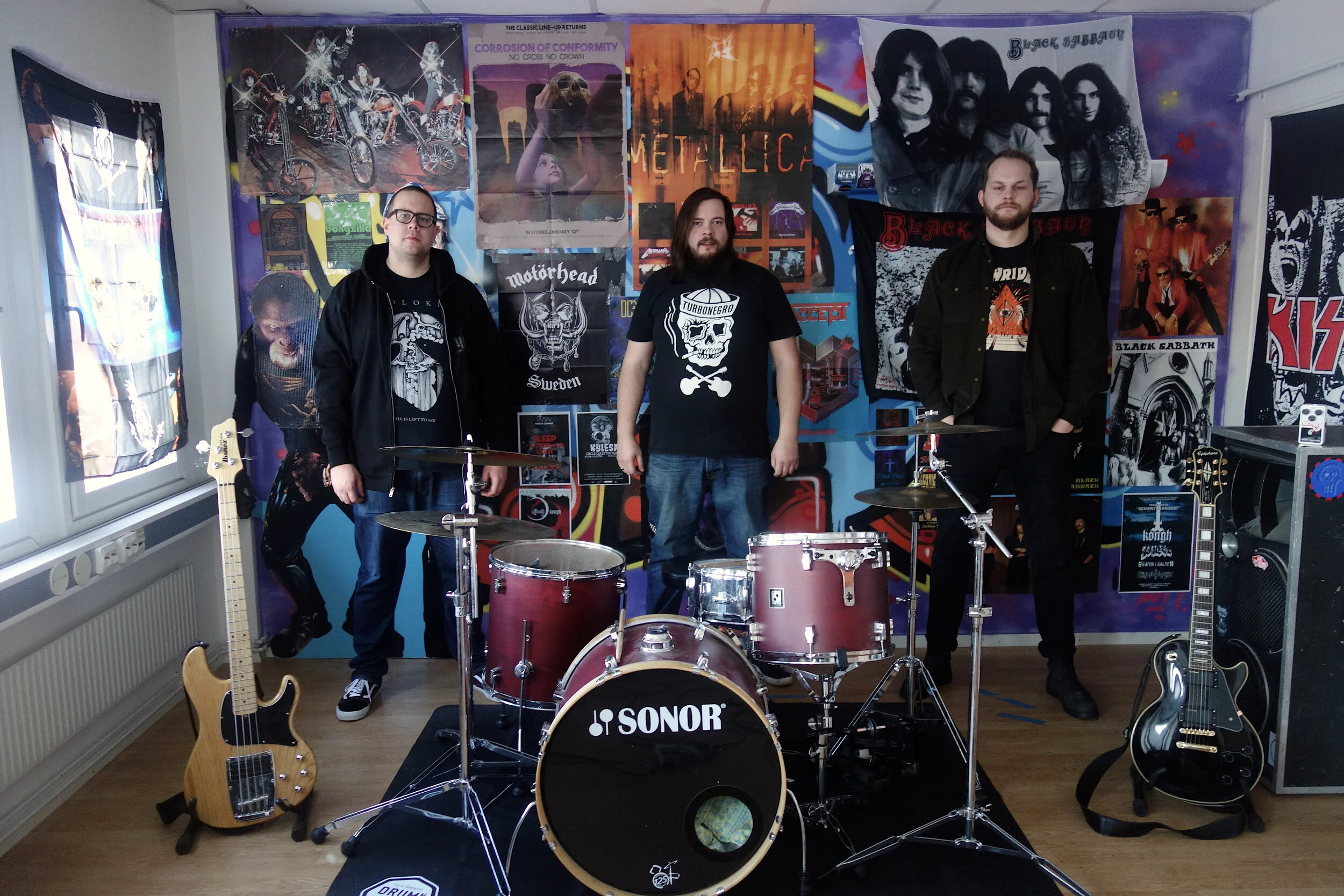 10,000 Years release debut album "II" via Interstellar Smoke Records