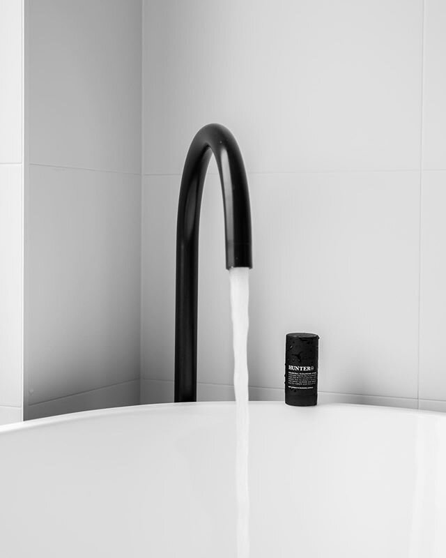 Minimalist essentials by @hunter.lab 🩹 #stylestartswithyourskin