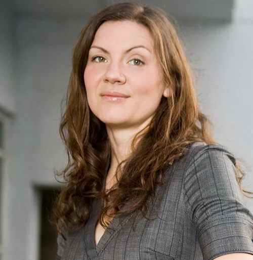 Cate Quinn Author Pic.jpeg