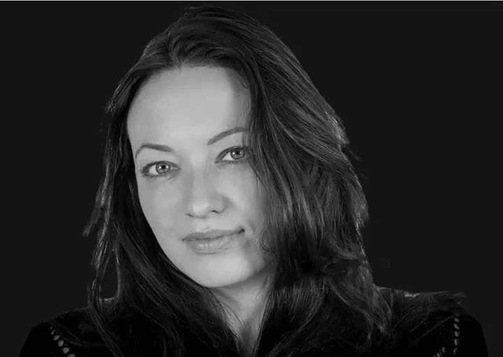 EJ Wood Author Photo.jpeg