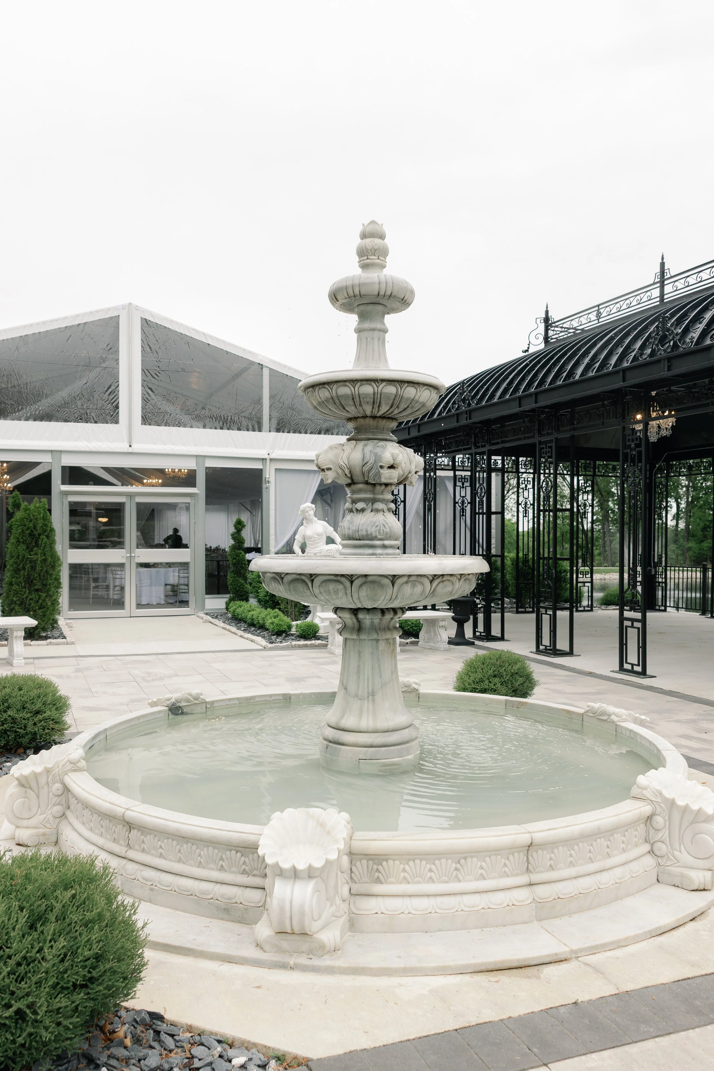 The fountain courtyard at Knotting Hills, between the glass-enclosed event spaces